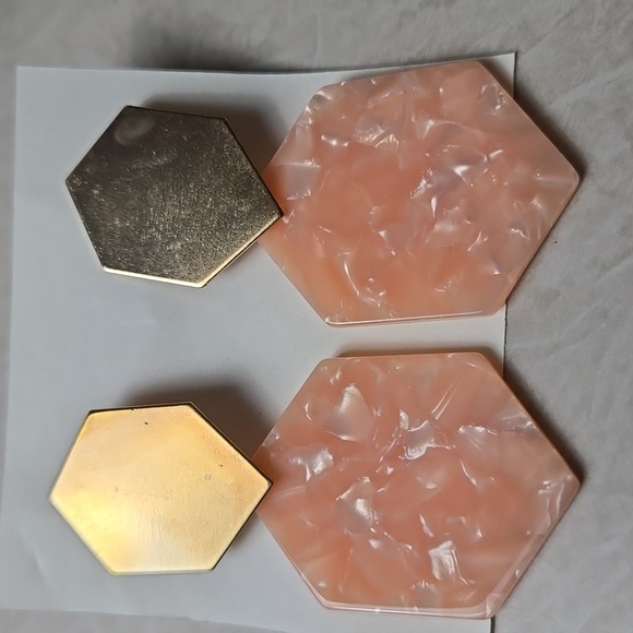 Hexagonal Gold Tone  Peach Drop Earrings - Picture 4 of 7